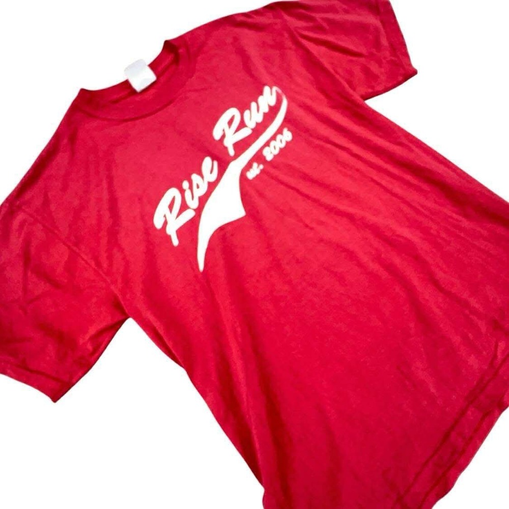 Rise Run Northwestern College Red T-Shirt Est 2006 Gildan Ultra Blend Medium - Picture 4 of 9